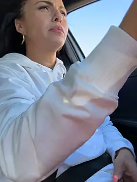 KimKelly13 online show from April 4, 2026, 8:45 am