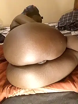 Misskhalifa  online show from November 5, 2025, 1:27 am