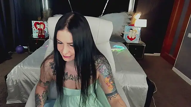 AmberDismond online show from March 17, 2026, 6:39 am