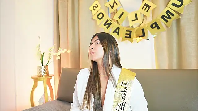 ShelleyMorell online show from January 19, 2026, 12:31 pm