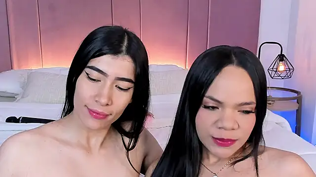 siara and zoe online show from March 24, 2026, 11:54 pm