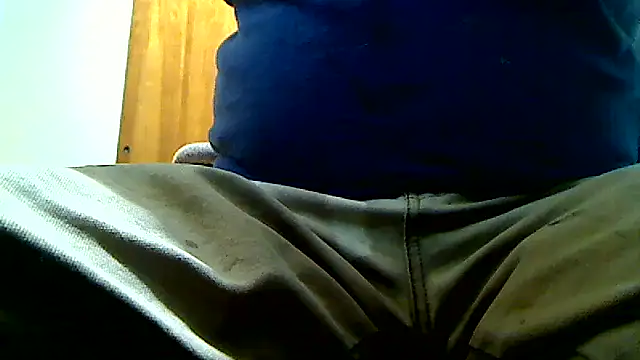 markluvskitty online show from October 24, 2025, 12:12 pm