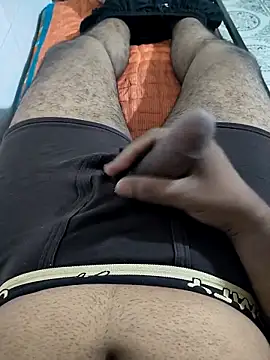 Snapshot of HunterBoy27ForMilf chatting on September 28, 2025, 8:42 am HunterBoy27ForMilf online show from September 28, 2025, 8:42 am