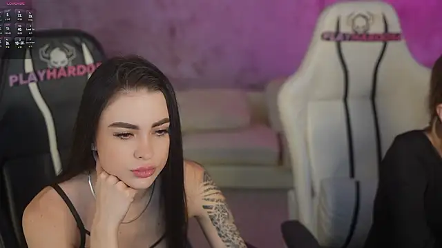 Tina Breeze online show from February 12, 2026, 8:42 am