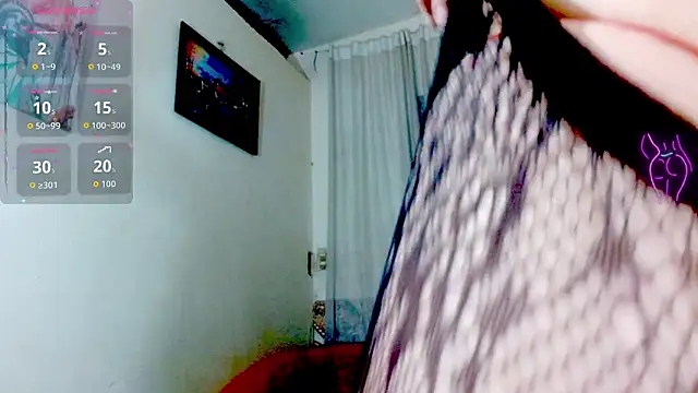 Eva Hoot online show from February 2, 2026, 1:43 pm