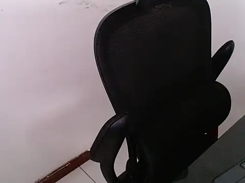 Snapshot of TopDaddy23 chatting on April 3, 2026, 2:04 pm TopDaddy23 online show from April 3, 2026, 2:04 pm