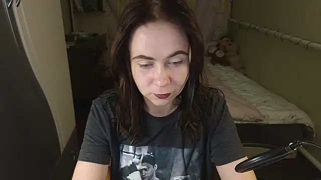 Riley Roo online show from October 12, 2025, 3:33 pm