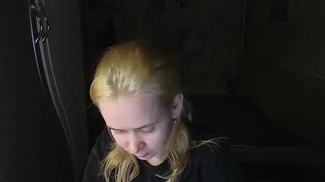 Riley Roo online show from January 11, 2026, 4:34 pm