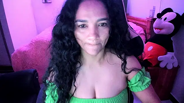 Snapshot of rayza_mature_154 chatting on April 5, 2026, 4:26 pm rayza mature 154 online show from April 5, 2026, 4:26 pm