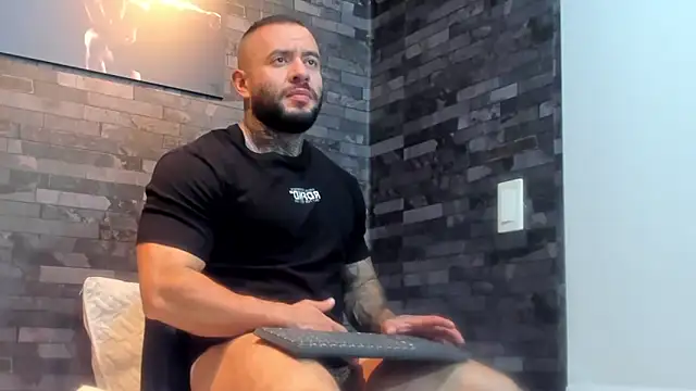 BruceDallas online show from April 22, 2026, 8:54 pm