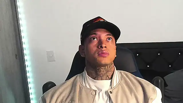 Stiven collins online show from March 12, 2025, 7:13 am