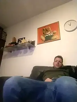 Knuffelstaaf123 online show from January 13, 2025, 5:12 pm