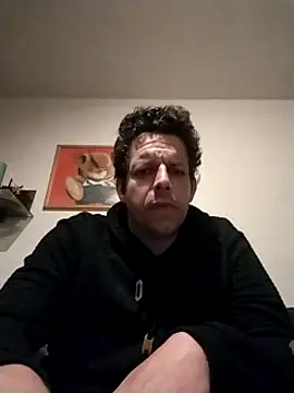 Knuffelstaaf123 online show from March 23, 2025, 1:09 am