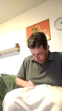 Knuffelstaaf123 online show from September 18, 2025, 11:18 pm