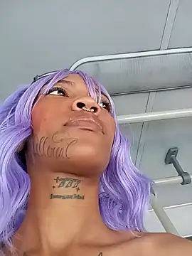 Honey-420- online show from October 3, 2025, 4:15 pm