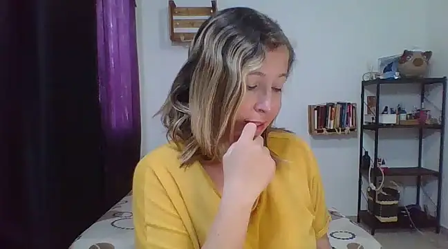 charlott ponce online show from March 19, 2025, 5:28 pm