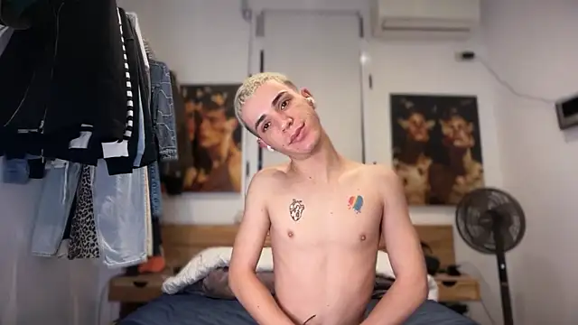 Snapshot of Cristian_Delgado chatting on December 14, 2025, 7:36 am Cristian Delgado online show from December 14, 2025, 7:36 am