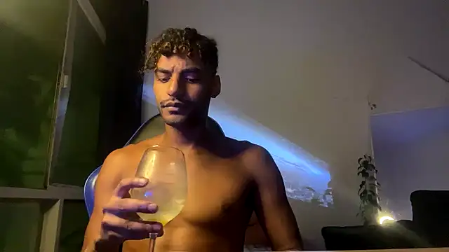 Snapshot of gerson173Hugo chatting on February 11, 2025, 2:14 am gerson173Hugo online show from February 11, 2025, 2:14 am