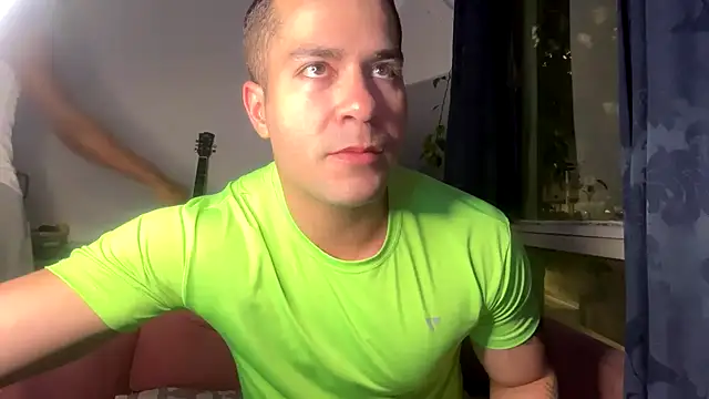 Snapshot of gerson173Hugo chatting on March 20, 2025, 11:02 pm gerson173Hugo online show from March 20, 2025, 11:02 pm