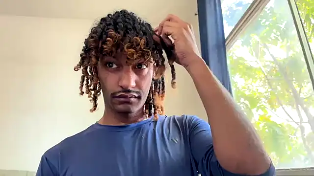 Snapshot of gerson173Hugo chatting on November 11, 2025, 11:54 am gerson173Hugo online show from November 11, 2025, 11:54 am