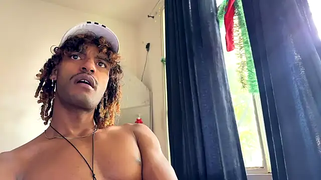 Snapshot of gerson173Hugo chatting on November 18, 2025, 12:31 pm gerson173Hugo online show from November 18, 2025, 12:31 pm