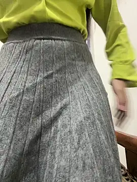 Thirsty Malika online show from April 13, 2026, 7:08 pm