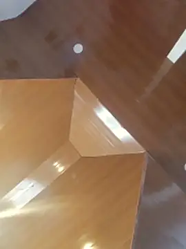 hercins online show from April 6, 2026, 4:46 am