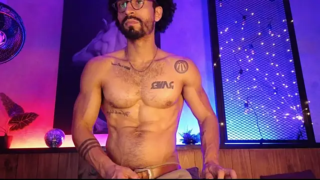 Snapshot of Romeocolin chatting on February 4, 2026, 4:51 am Romeocolin online show from February 4, 2026, 4:51 am