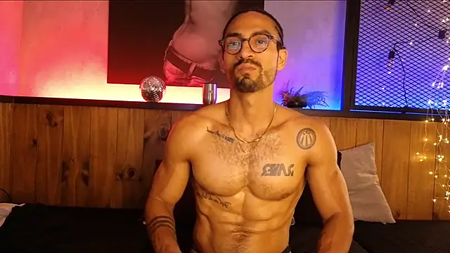 Snapshot of Romeocolin chatting on February 12, 2026, 6:30 am Romeocolin online show from February 12, 2026, 6:30 am