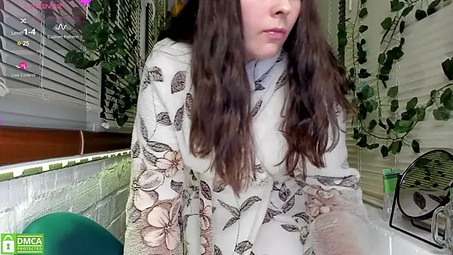 Candys booty online show from December 17, 2024, 3:50 am