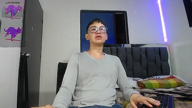 Mr daren  online show from February 10, 2025, 5:41 pm