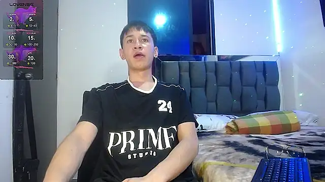 Mr daren  online show from February 22, 2025, 9:04 pm