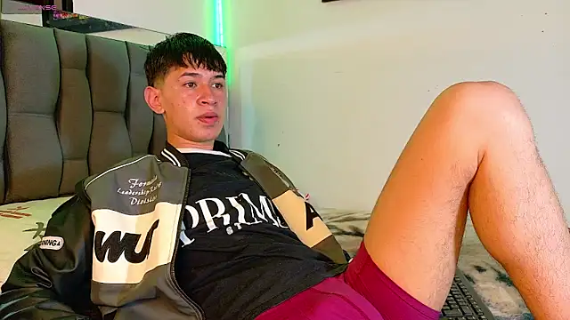 Mr daren  online show from September 24, 2025, 5:16 pm