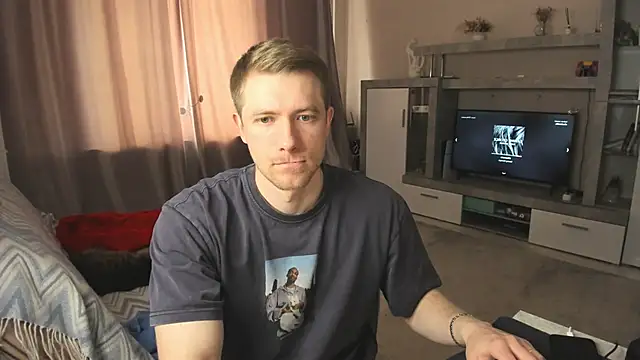 EthanPinkman online show from May 16, 2026, 6:43 am