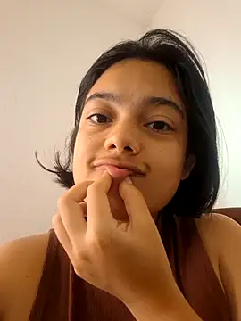 littlemelii online show from February 7, 2026, 1:59 pm