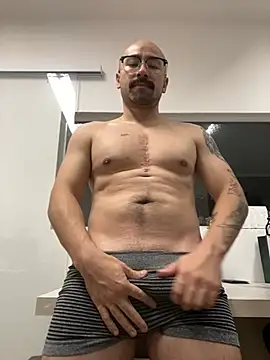 Snapshot of SeizoC chatting on April 10, 2026, 6:51 am SeizoC online show from April 10, 2026, 6:51 am