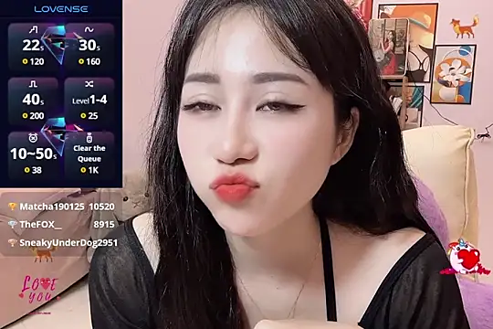  LLisa  online show from March 3, 2025, 9:05 pm