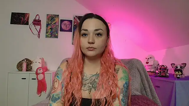 PinkHurricaneOfficial online show from November 7, 2025, 5:35 pm