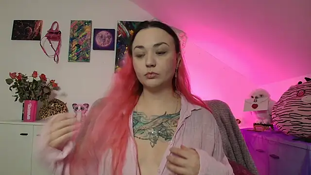 PinkHurricaneOfficial online show from December 2, 2025, 2:34 pm