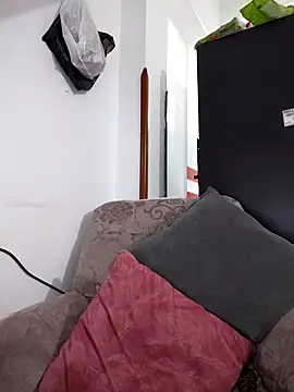 shirazz najmm online show from November 17, 2025, 4:13 pm