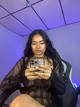 Riana Kean online show from February 17, 2025, 11:42 pm