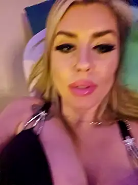 ellieconradxo online show from January 25, 2025, 7:06 am