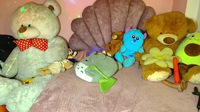 Snapshot of Pocahontascute_33 chatting on February 15, 2026, 10:50 pm Pocahontascute 33 online show from February 15, 2026, 10:50 pm