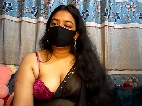 A-sweetgirl online show from February 28, 2025, 5:15 pm