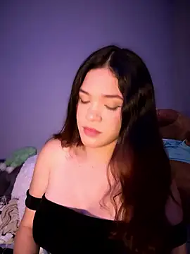 Snapshot of Zeli_66 chatting on January 14, 2026, 4:18 am Zeli 66 online show from January 14, 2026, 4:18 am