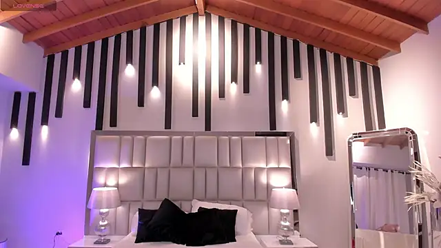 AmberLewis  online show from November 1, 2025, 3:30 am