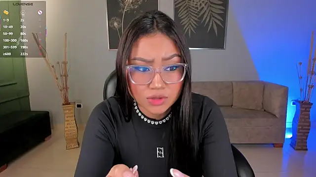 AmberLewis  online show from November 4, 2025, 3:05 am