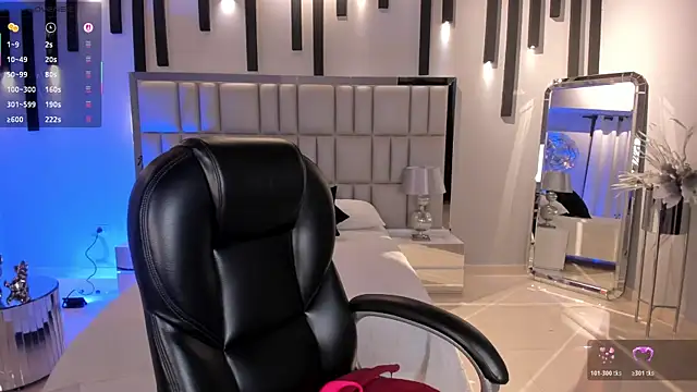 AmberLewis  online show from November 6, 2025, 3:07 am