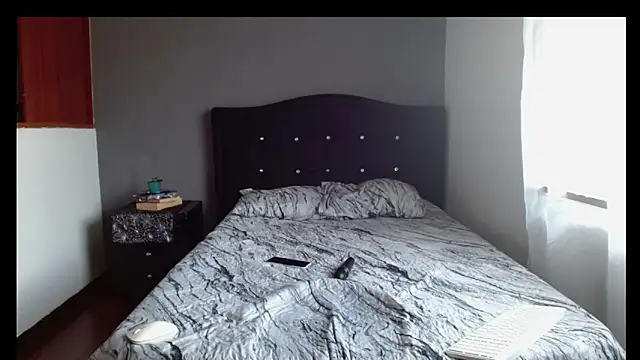 Emilia 1995 online show from March 20, 2026, 4:56 pm