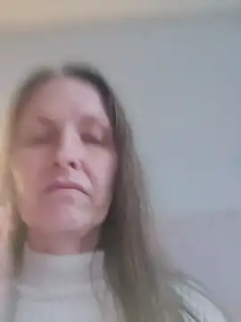 Evelina cute online show from March 10, 2025, 3:09 pm